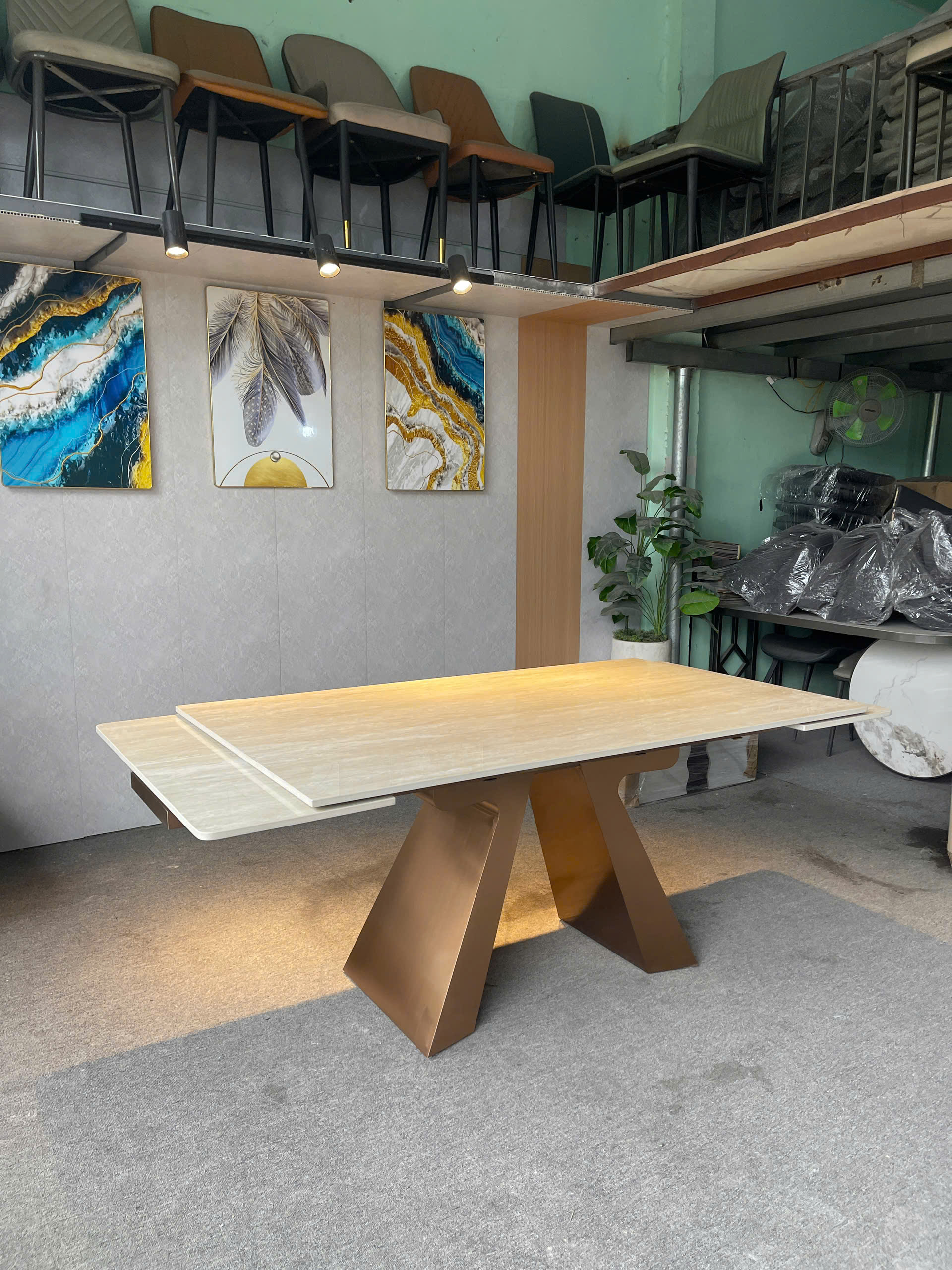 bàn ăn hiện đại